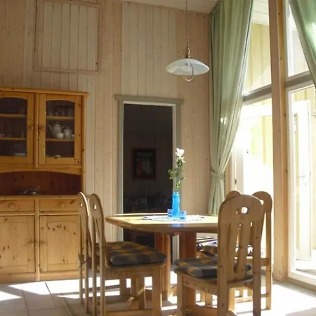 Mit Sauna Im Mirow 度假居 Granzow