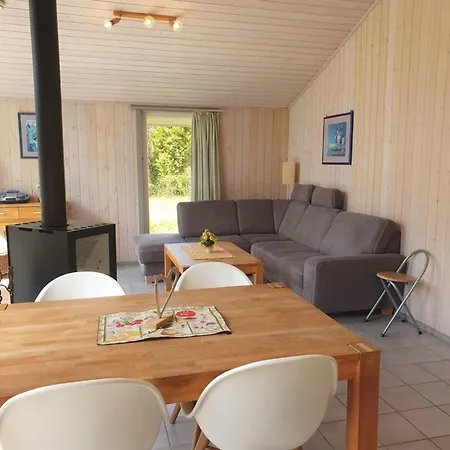 Mit Sauna Im Mirow 펜션 그랜조우